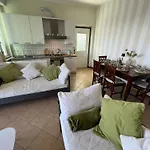 Miralago * ستريزا